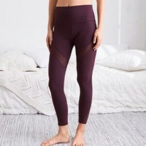 Aerie Chill Play Move Burgundy Mesh Detail Leggings